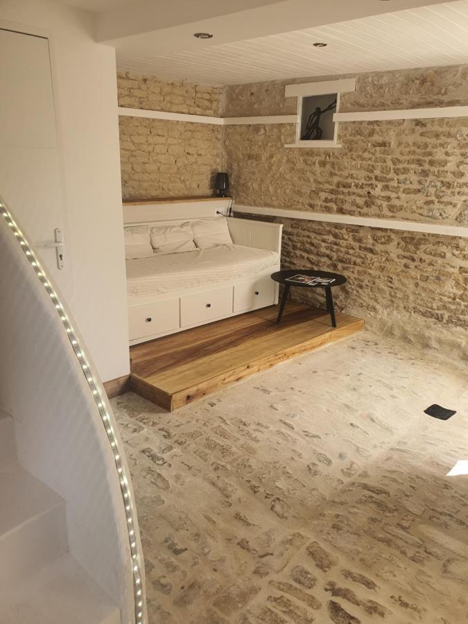 La P'Tite Ecurie Apartment Saint-Jean-de-Liversay Ngoại thất bức ảnh