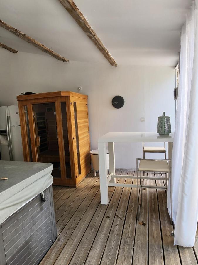 La P'Tite Ecurie Apartment Saint-Jean-de-Liversay Ngoại thất bức ảnh