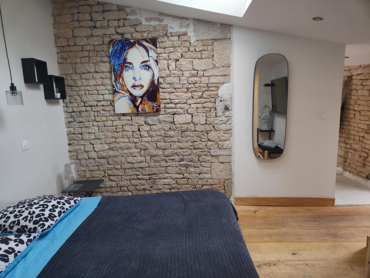 La P'Tite Ecurie Apartment Saint-Jean-de-Liversay Ngoại thất bức ảnh
